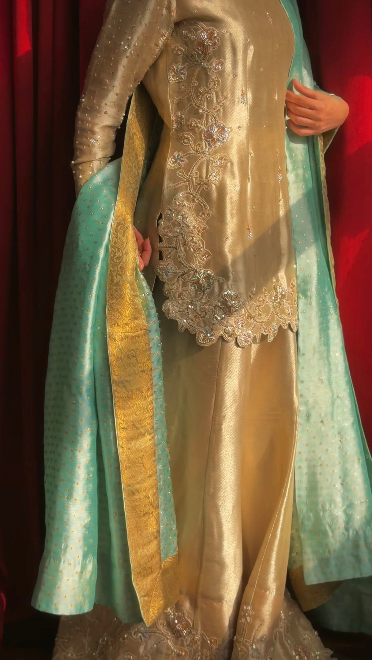 The Ammara Set