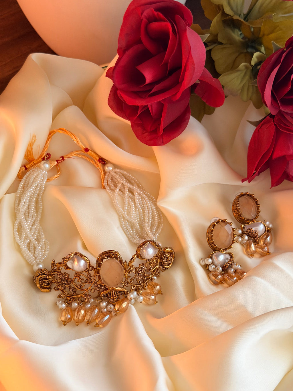 The Champagne Quartz & Pearl choker Set