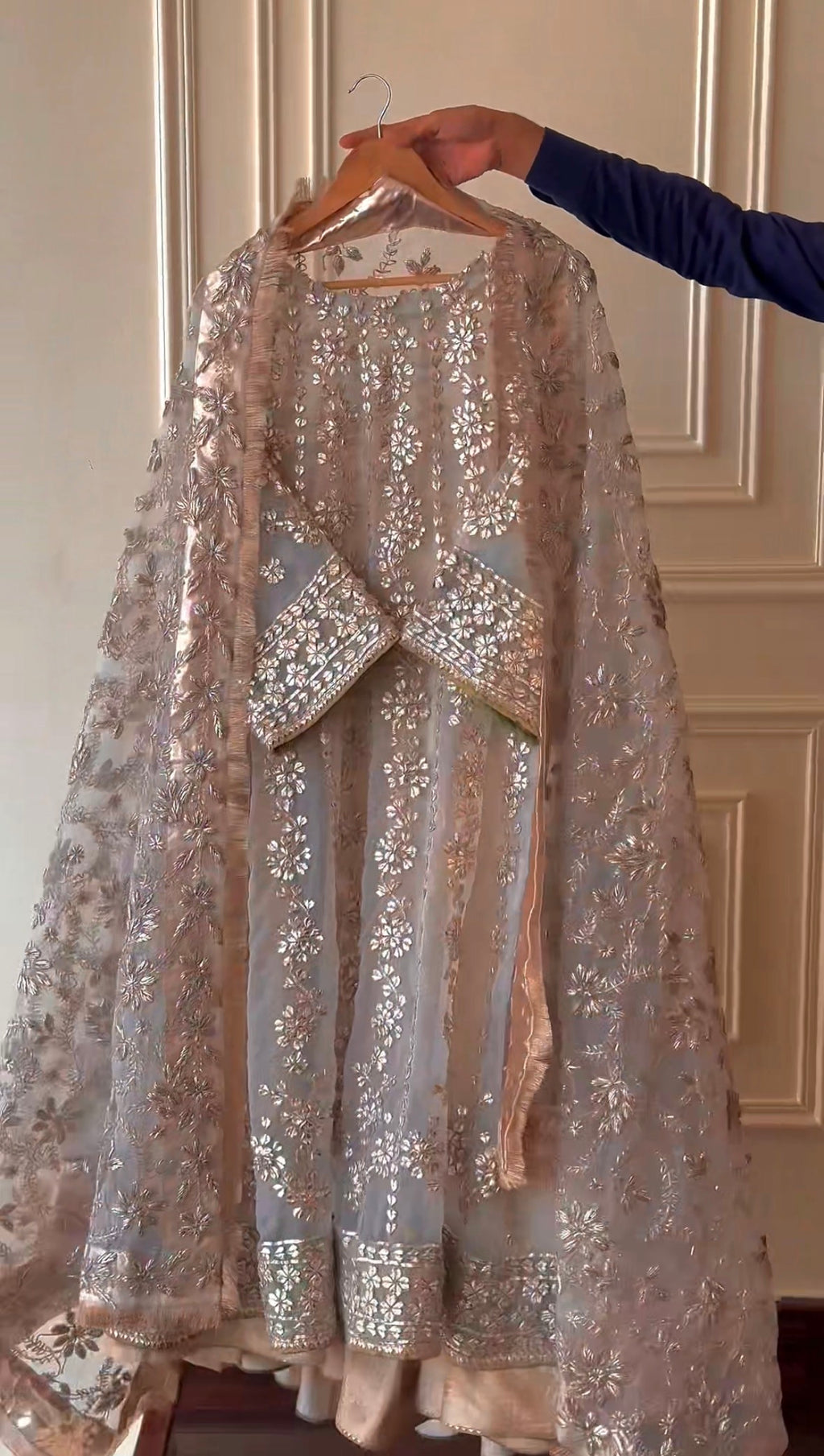 The Noor Pishwaz - Silver Gotta Work