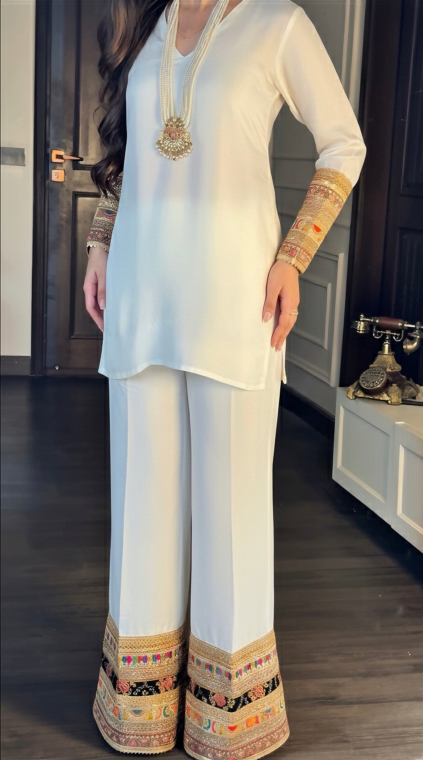 The Nooré Set - White