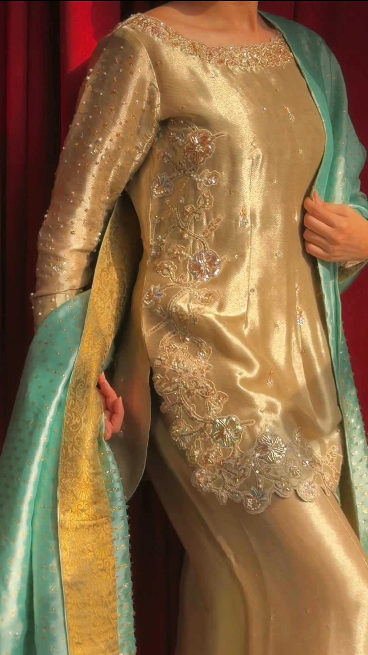 The Ammara Set