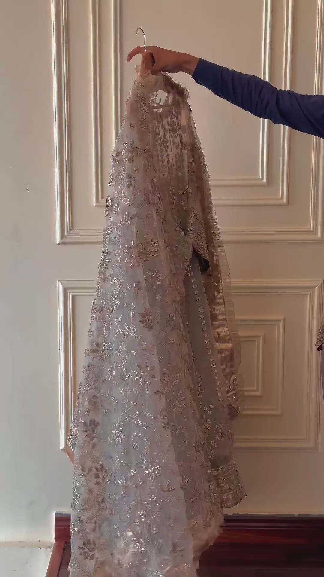 The Noor Pishwaz - Silver Gotta Work